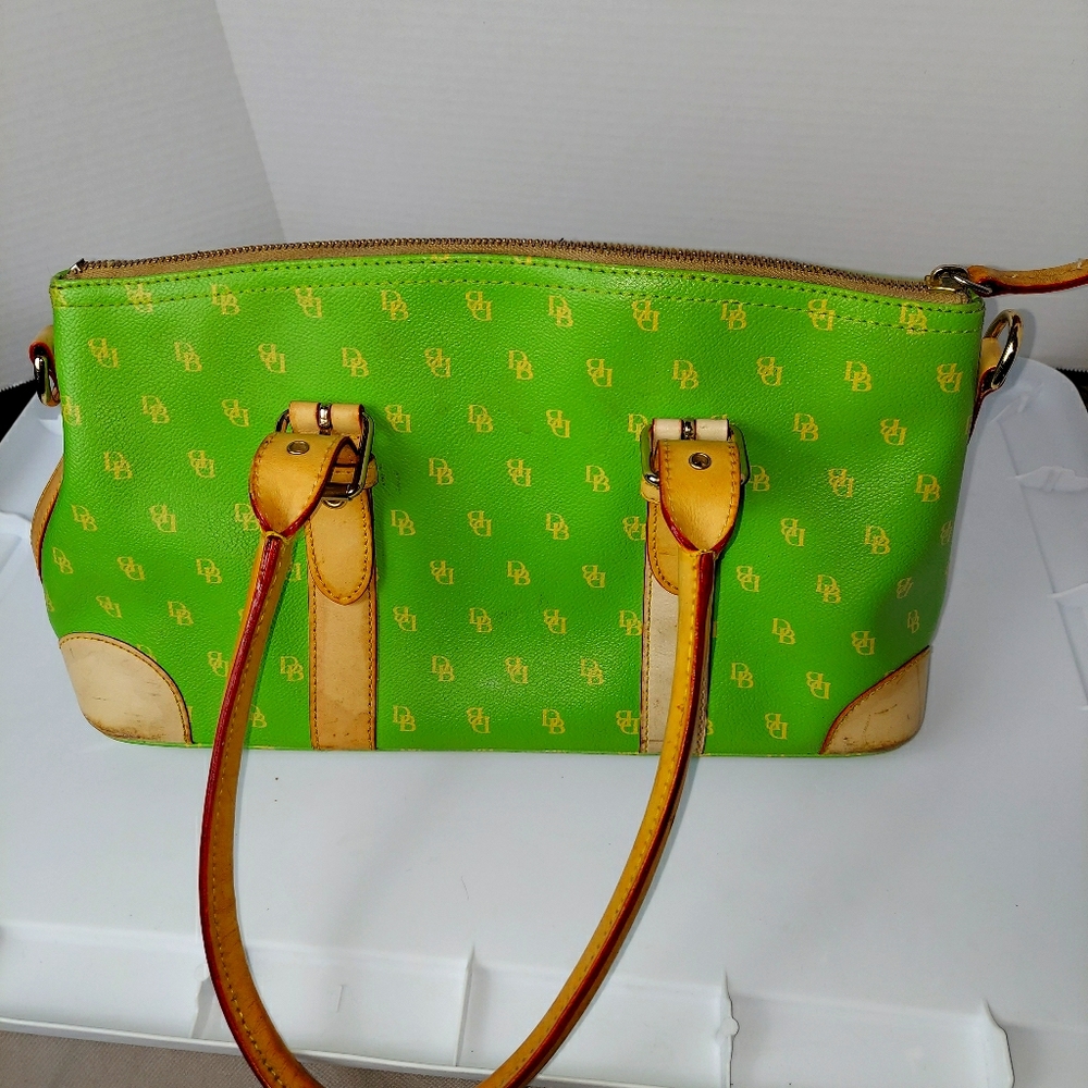 - Dooney and Bourke green purse leather and canvas. Q y2k preppy office academic